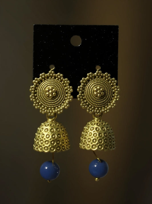 "Naye gold-plated jhumke!✨